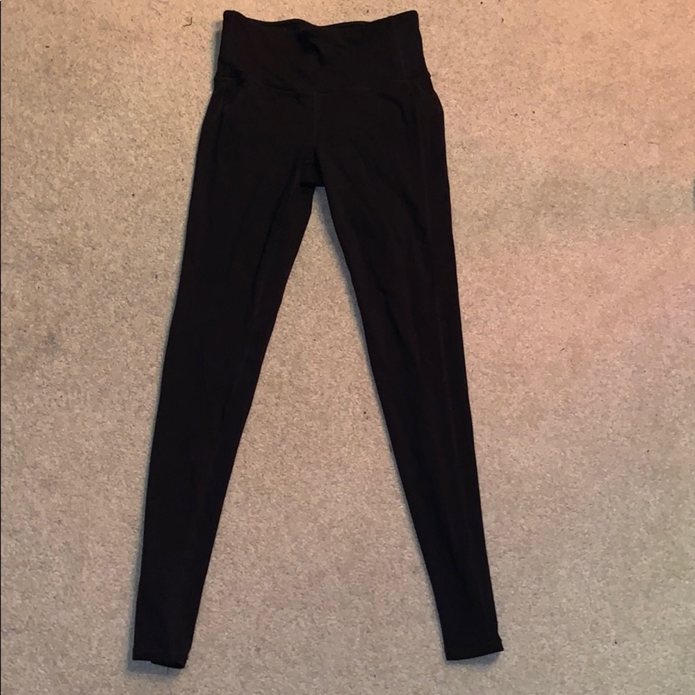 Athletes black leggings